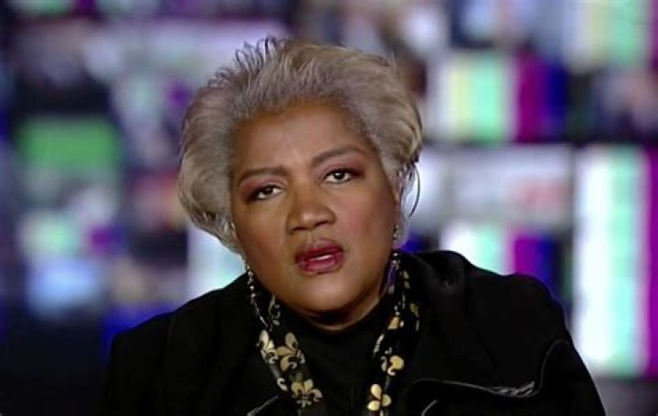 Donna Brazile expressing her thoughts in conference hall